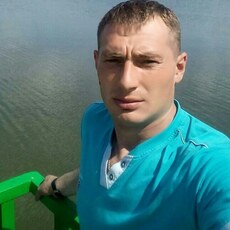 Гена, 33, Любим