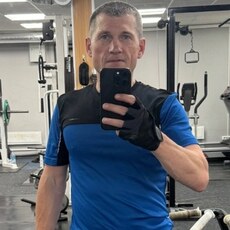 Радомир, 45, Микунь