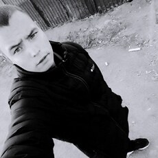 Артур, 26, Бакал