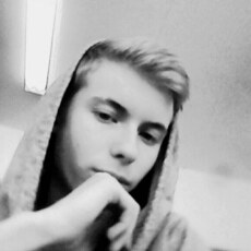 Леонид, 22, Шахты