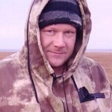 Владлен, 46, Ждановка