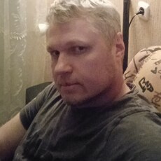 Макс, 28, Каменногорск