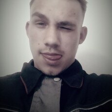 Радомир, 23, Шарыпово