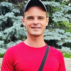 Владлен, 32, Черногорск