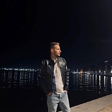 Валя, 30, Донецк (ДНР)