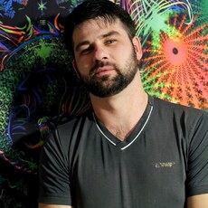 Владлен, 31, Харцызск