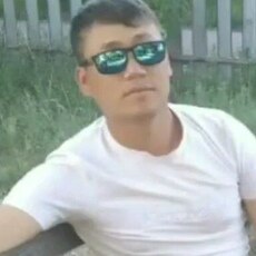 Лёня, 27, Алешки
