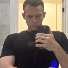 Давид, 22, Покачи