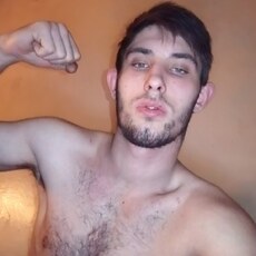 Родион, 21, Чудово