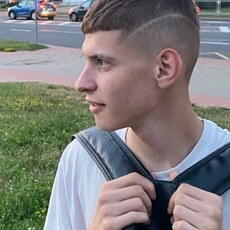 Святослав, 19, Городец
