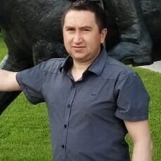 Адриан, 38, Тырныауз