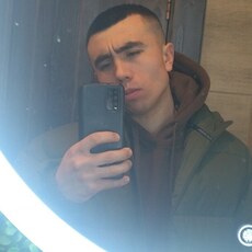 Ярослав, 26, Пугачёв