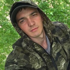 Лев, 22, Арсеньев
