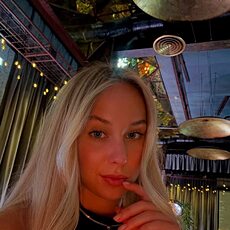 Лилия, 27, Новочеркасск