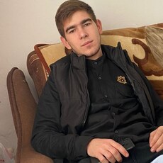 Эдуард, 22, Курчатов