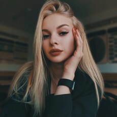 Алёна, 27, Барнаул