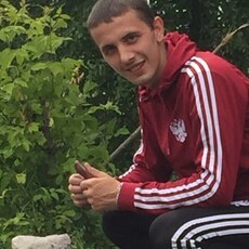 Вениамин, 28, Грязи