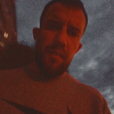 Геннадий, 32, Зугрэс