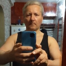 Лев, 48, Томмот
