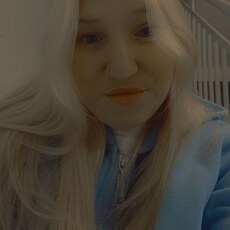Лариса, 21, Ждановка