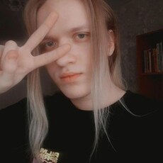 Юлиан, 25, Михайловка