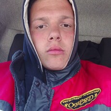 Оскар, 19, Красноярск