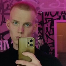Демьян, 23, Херсон