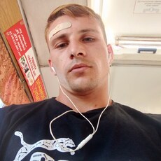 Глеб, 26, Яровое