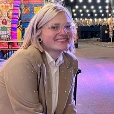 Регина, 25, Санкт-Петербург