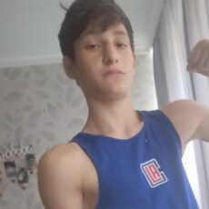 Кузьма, 22, Сосновка