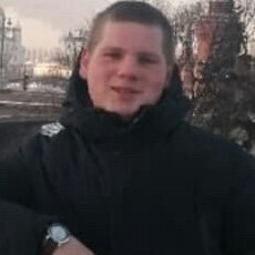Валентин, 25, Нюрба