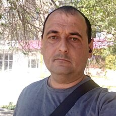 Леонид, 40, Новоаннинский
