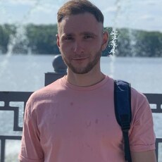 Рома, 28, Свердловск