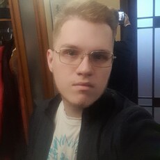 Кузя, 21, Ясиноватая