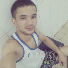 Олеж, 31, Каменск-Уральский