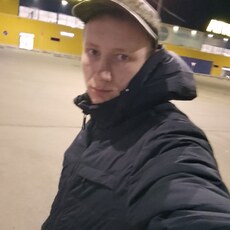 Лев, 27, Пересвет