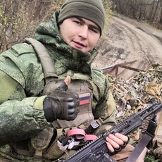 Ден, 30, Константиновск
