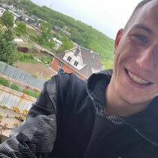 Валентин, 25, Темников