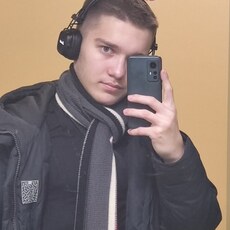 Виктор, 19, Уссурийск