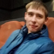 Юлиан, 28, Красновишерск