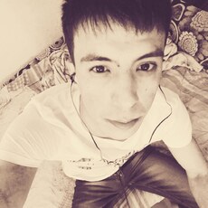 Гоша, 34, Горское