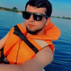 Леонид, 27, Сосновоборск