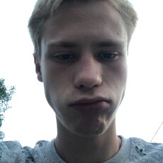 Женя, 22, Кольчугино