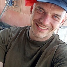Павел, 29, Няндома