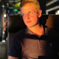 Арсений, 25, Опочка