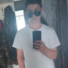 Антон, 19, Чернушка