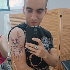 Платон, 23, Ярцево