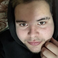 Артём, 21, Ужур