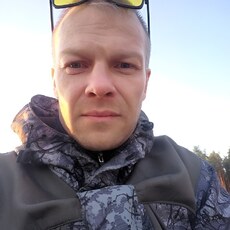 Геннадий, 40, Артём