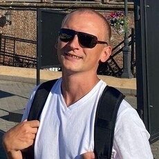 Лёша, 34, Щёкино